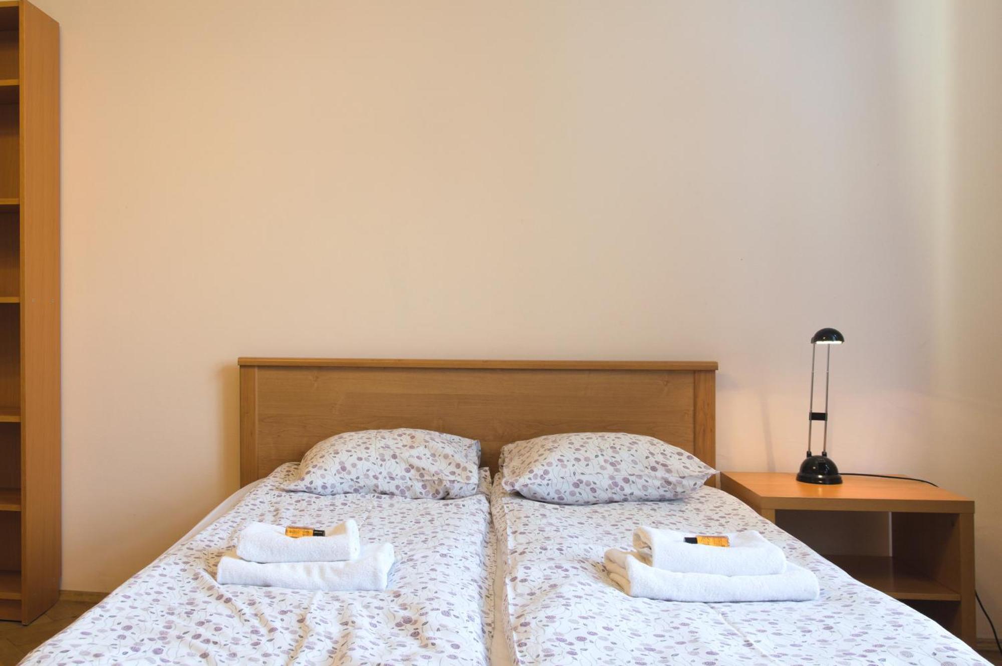 Calm Pedzichow Street Apartment Krakau